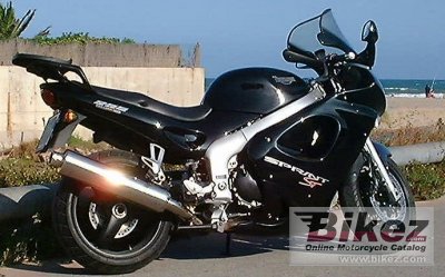 1999 Triumph Sprint ST photo